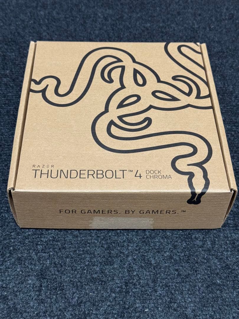 Razer Thunderbolt 4 Dock ドッキングステーション