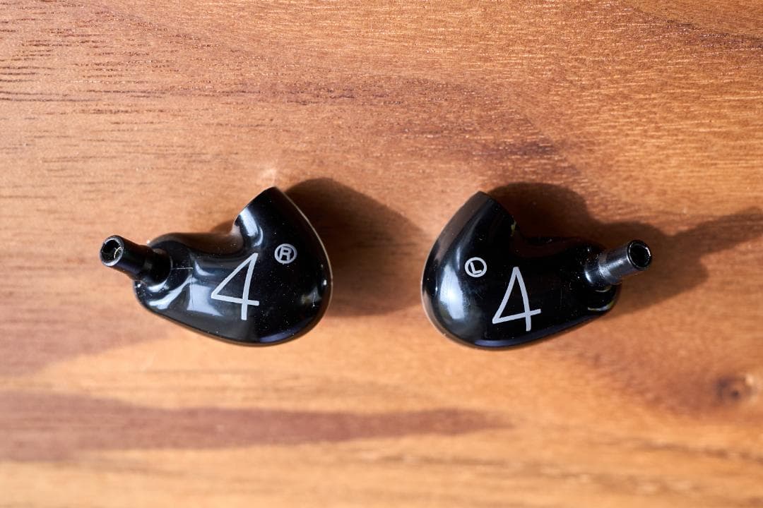 SHURE イヤホン Aonic4