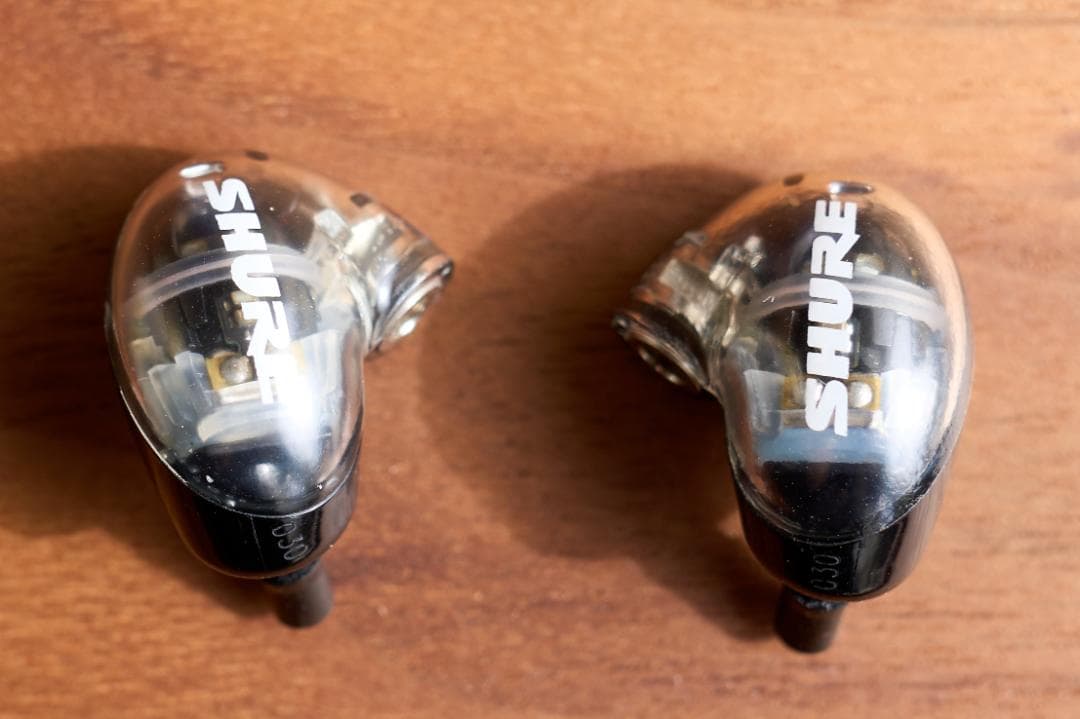 SHURE イヤホン Aonic4