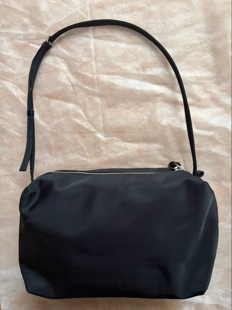 LOW CLASSIC Caramel Box Bag ブラック