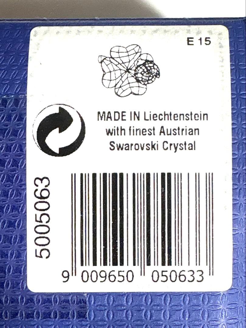 スワロフスキー てんとう虫と四つ葉のクローバー