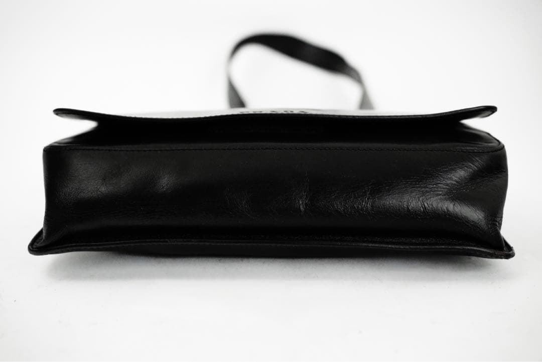 けふ　90's PRADA archive leather bag