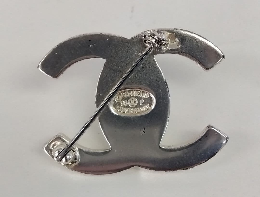 APX03 シャネル 極美品 ターンロック ココマークブローチ 箱付き