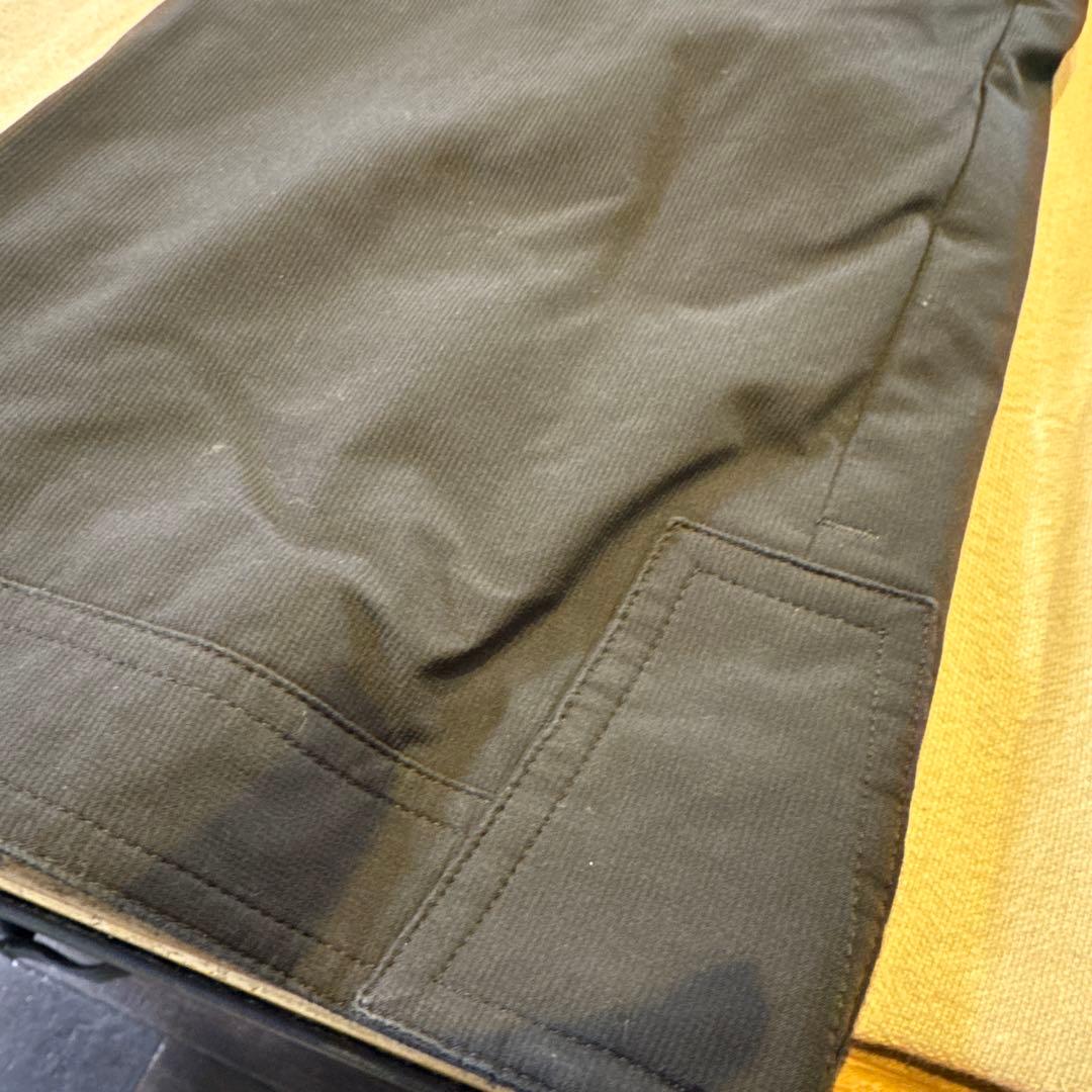 美品　DESCENTE 子ども用スキーウェア 黒140〜150cm