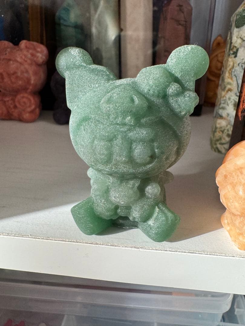 天然石 ラブブ カービング