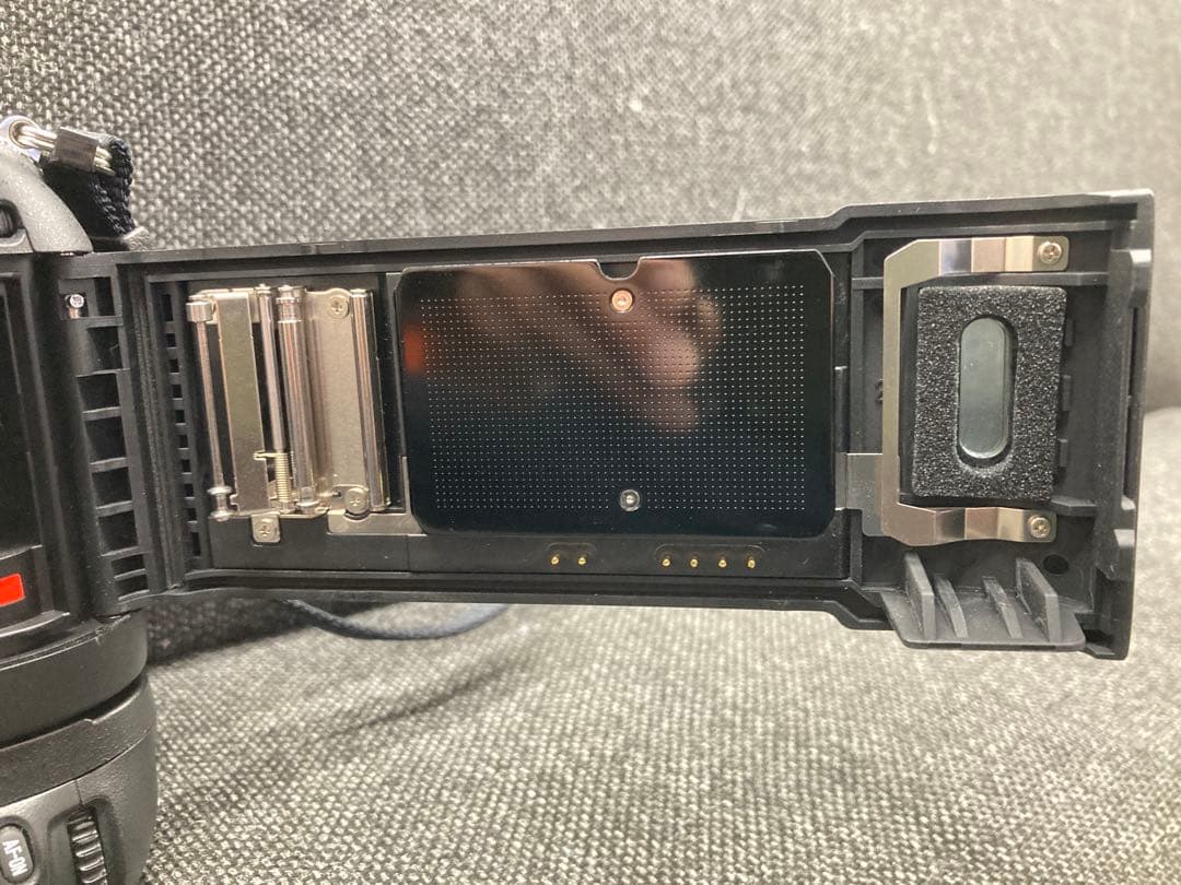 Nikon F100 一眼レフ フィルムカメラ 動作確認済 Fマウント