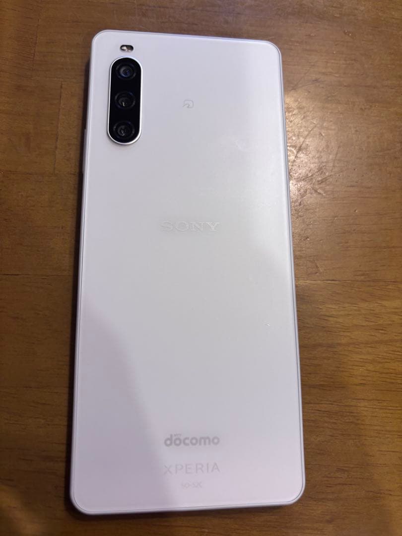 xperia 10 ii SO-41A ホワイト