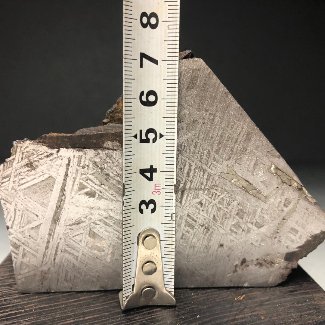 アルタイ隕石　大型隕石 鉄隕石　外皮付き隕石　ナチュラル　原石　重さ約1095ｇ