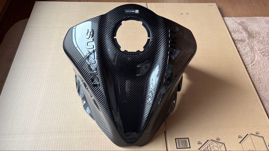 隼 HAYABUSA用 SPEEDRAタンクトップカバードライカーボン