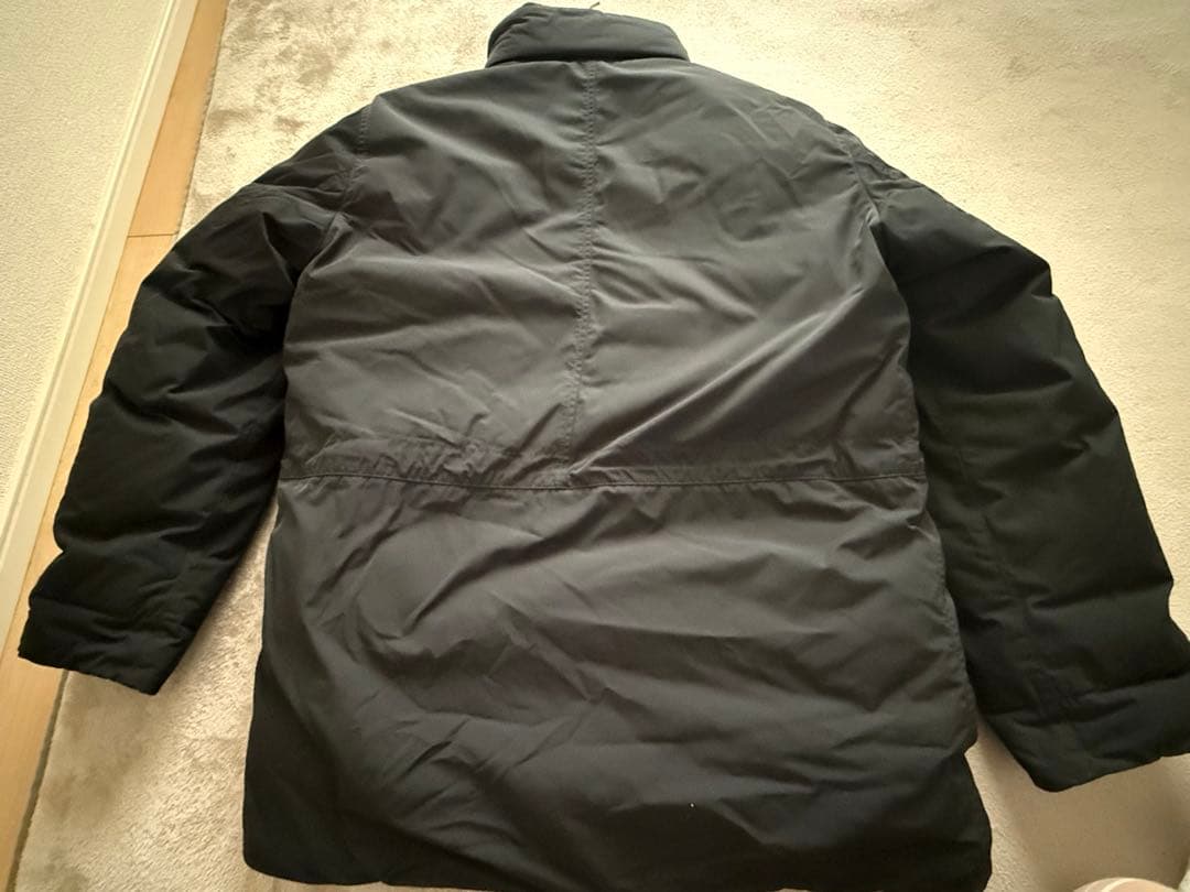 ストーンアイランドStone  ブラック ダウンジャケット　Lサイズ