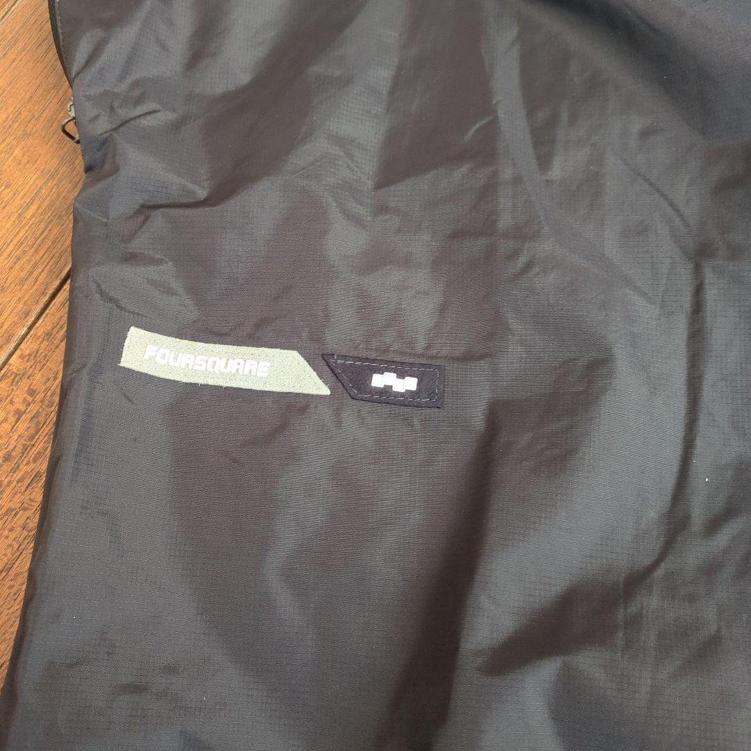 スノーボードウェア上下セット　バートンのウェアとフォースクエアのパンツのセット