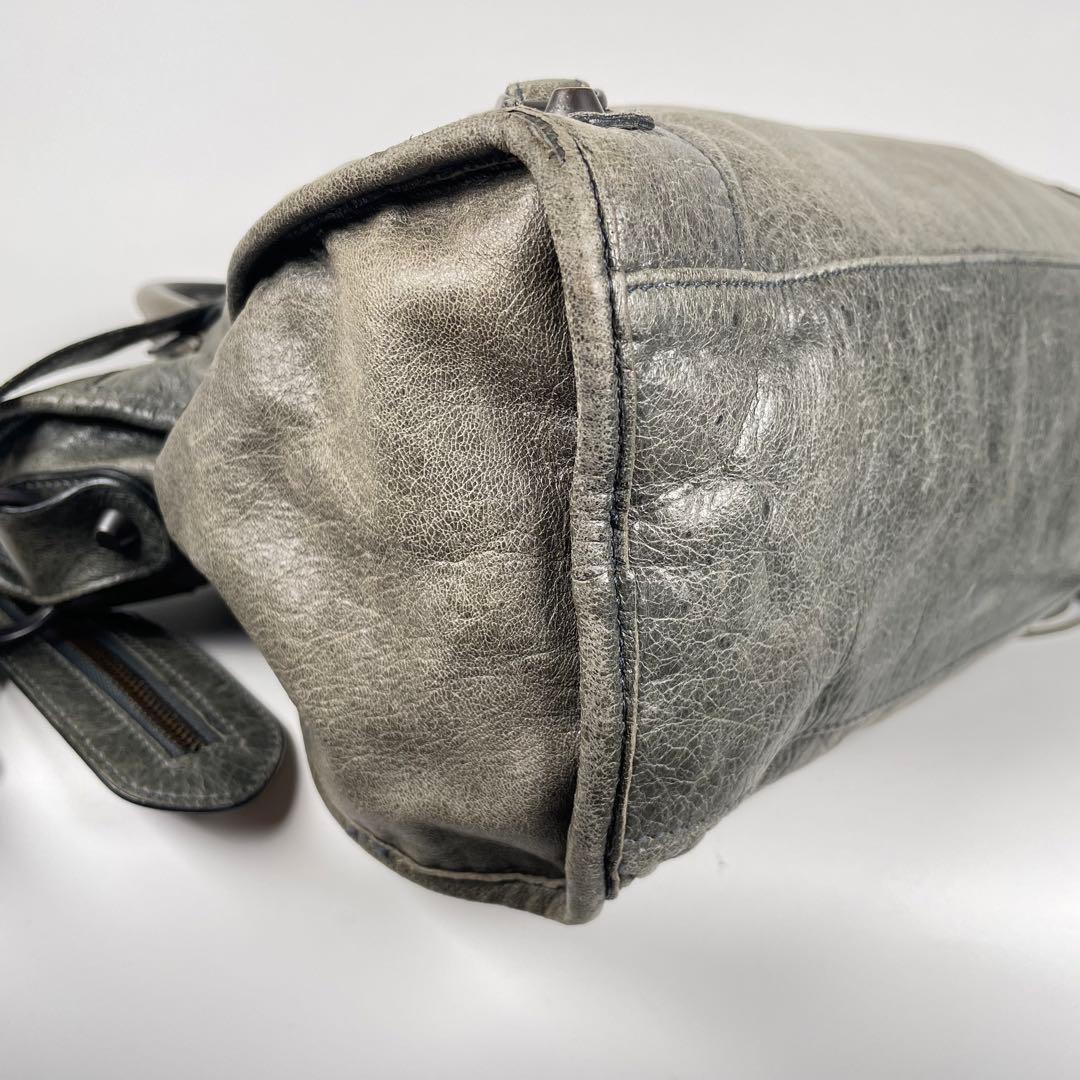 バレンシアガ　ハンドバッグ　ショルダーバッグ　2way レザー　グリーン