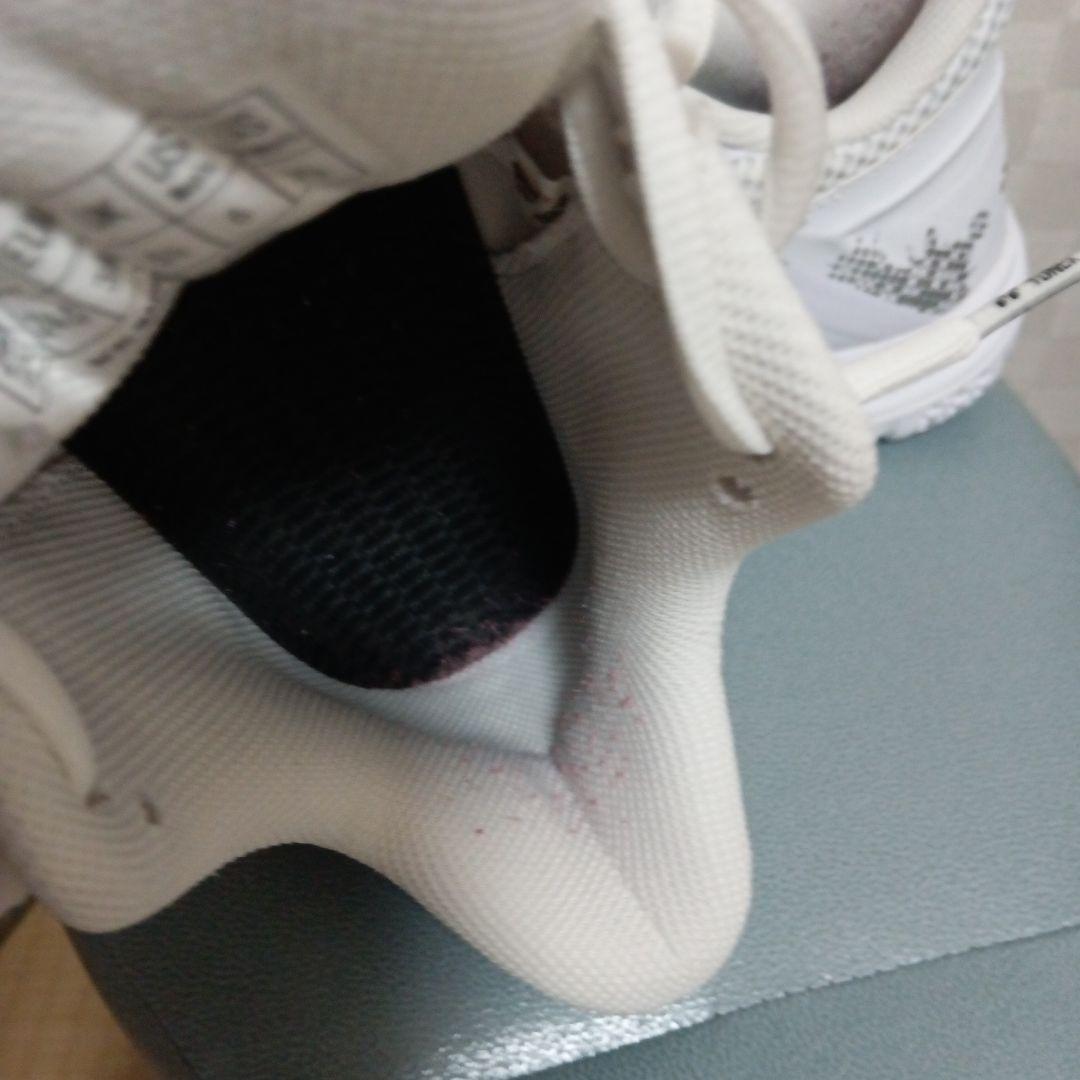 YONEXパワークッション バドミントンシューズ ホワイト２４㌢