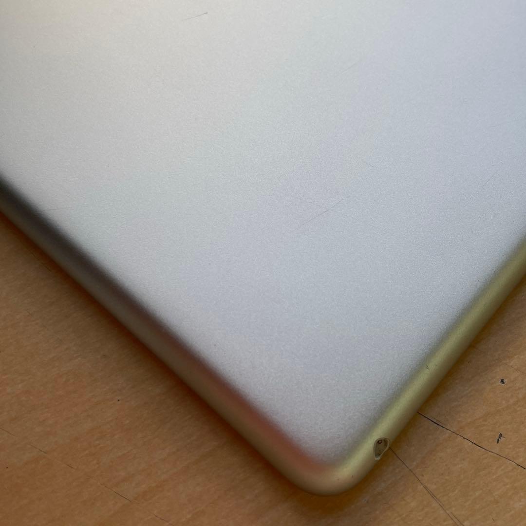iPad 第6世代　A1893　Wi-Fiモデル　シルバー　32GB 美品　#5