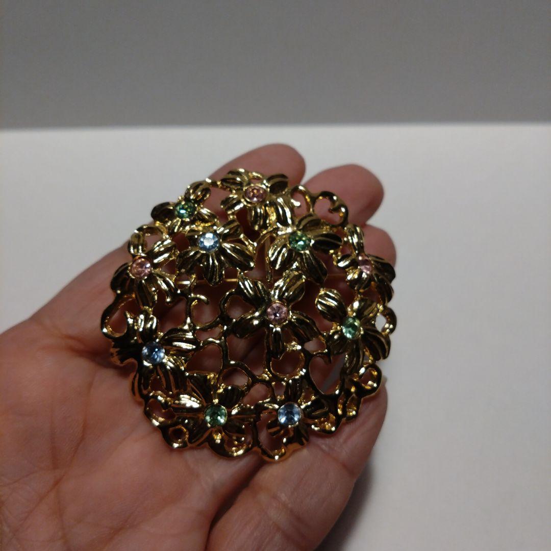 YVES SAINT LAURENT　イヴサンローラン　ヴィンテージ　ブローチ