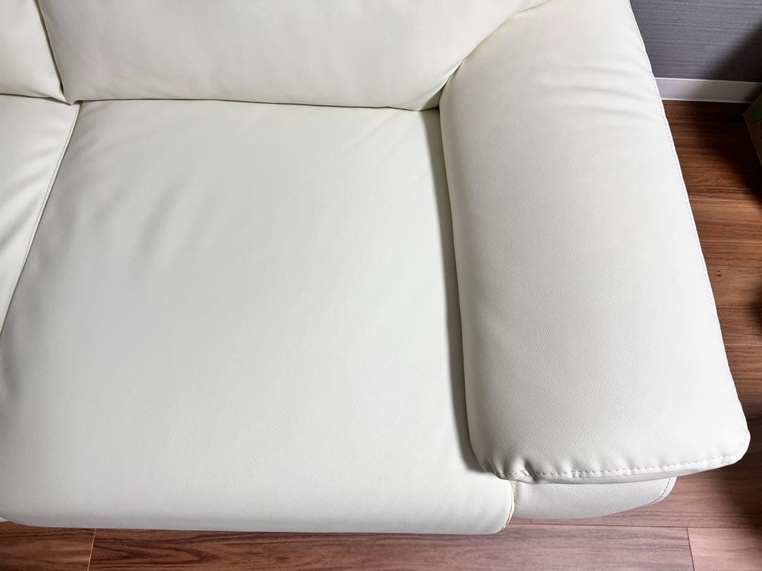 ニトリ 合成皮革 2人掛けソファ