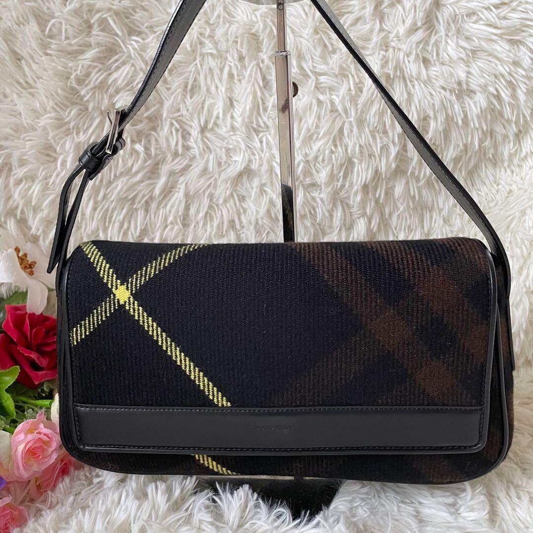BURBERRYバーバリーブラックノバチェックウール×レザーワンショルダーバッグ