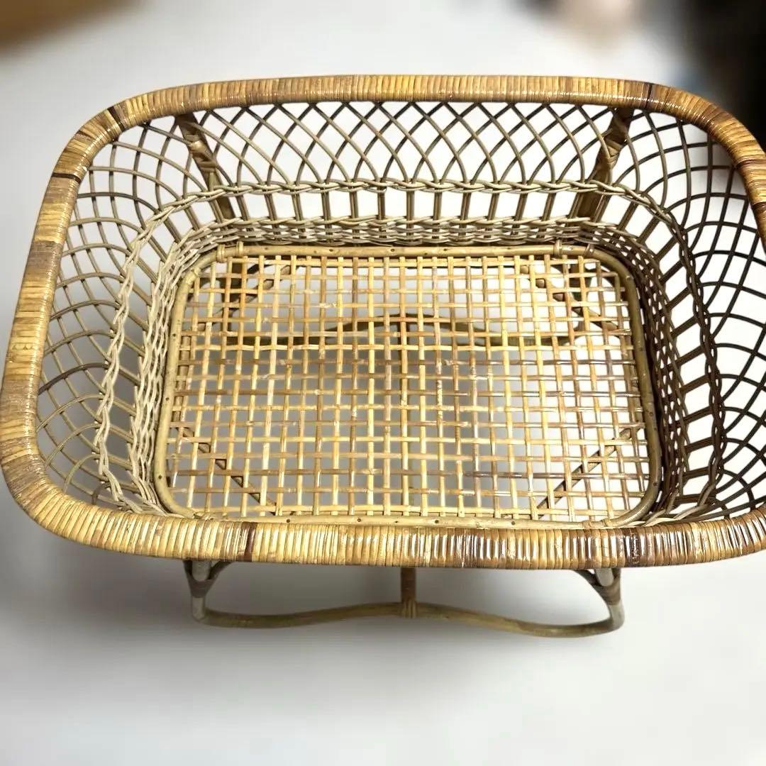 ラタン製　ランドリーバスケット