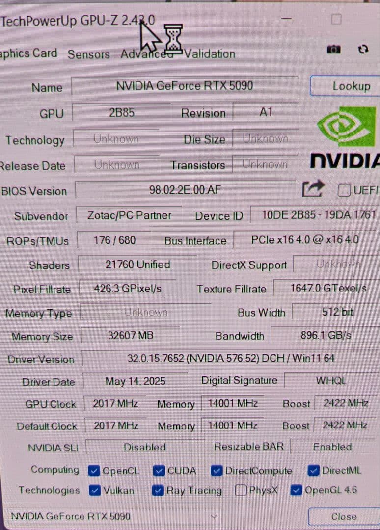 週末まで値下げ中RTX5090 ZOTAC WHITE