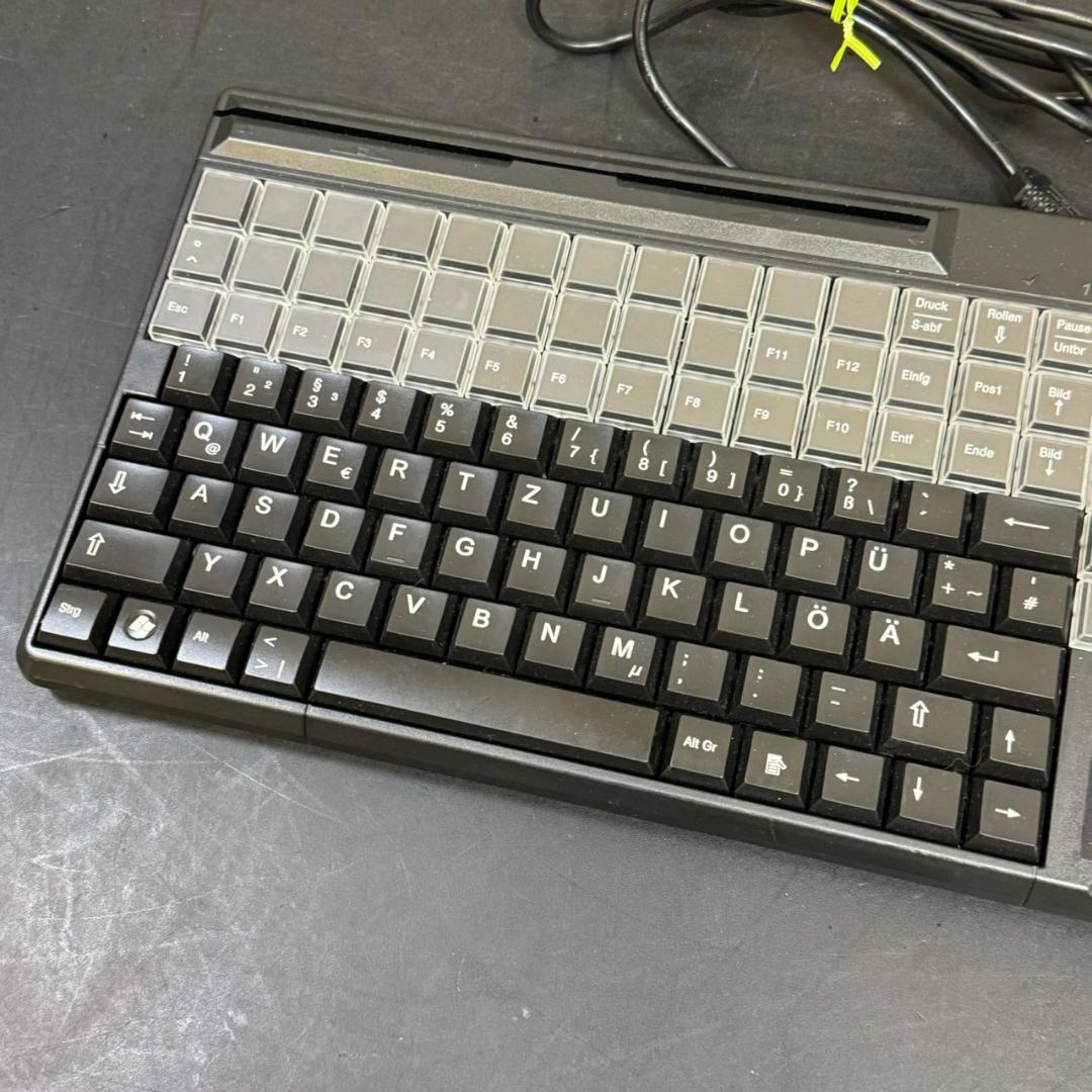 ☆CHERRY　キーボード　G86-61411　カードターミナルタッチパッド搭載