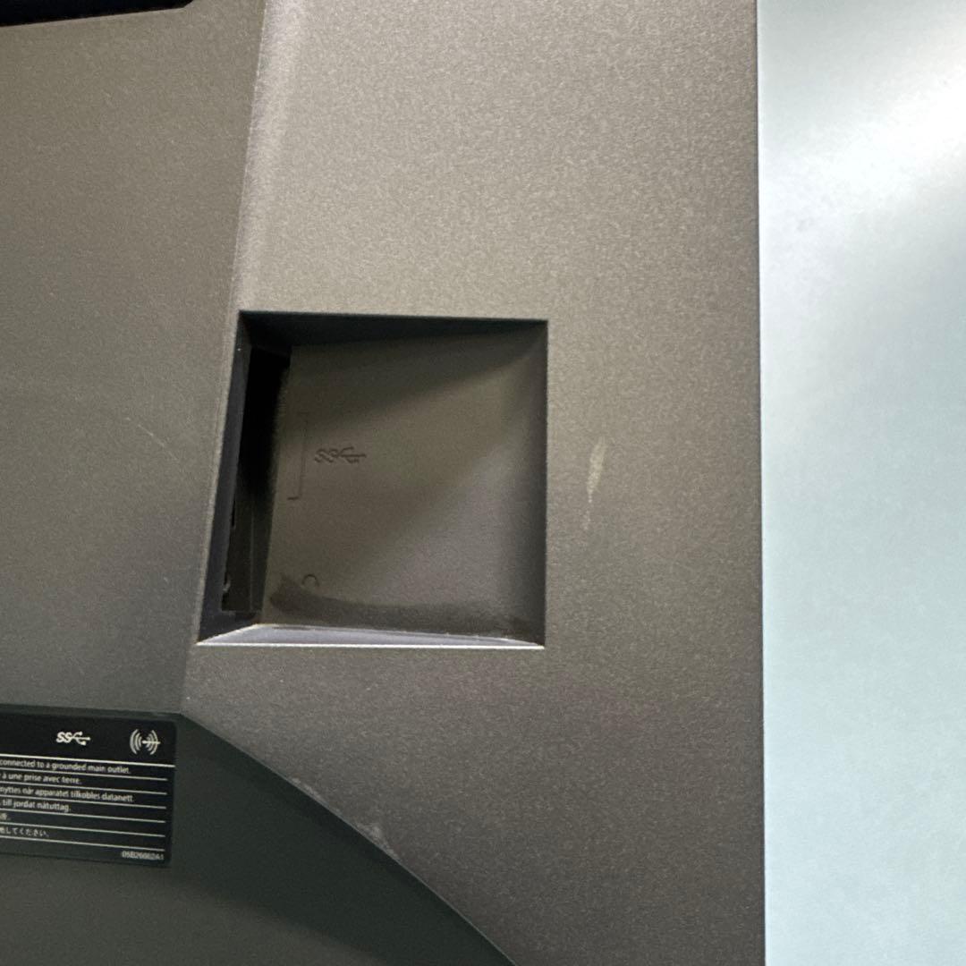 EIZO EV2750 27インチモニター　内蔵スピーカー有り 2K解像度