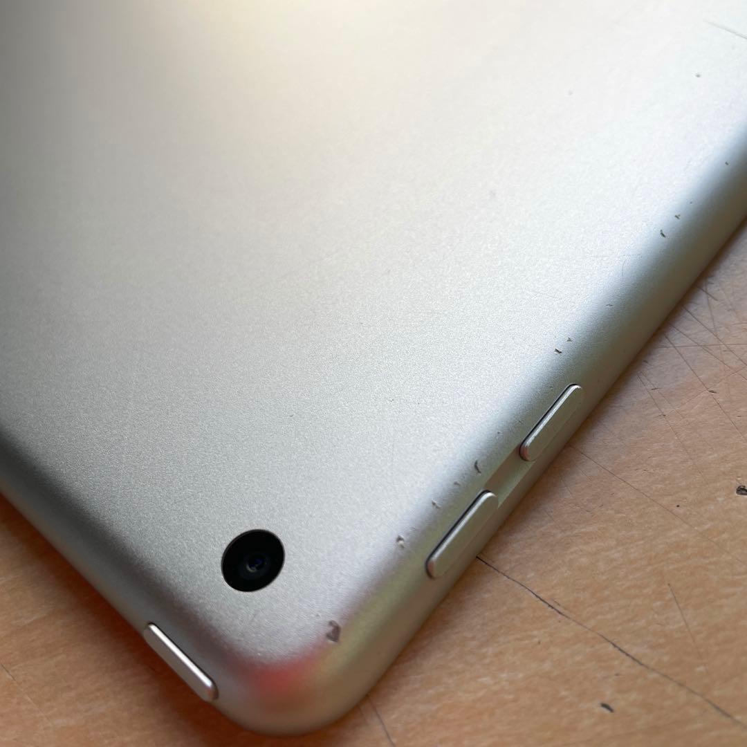 iPad 第6世代　A1893　Wi-Fiモデル　シルバー　32GB #1