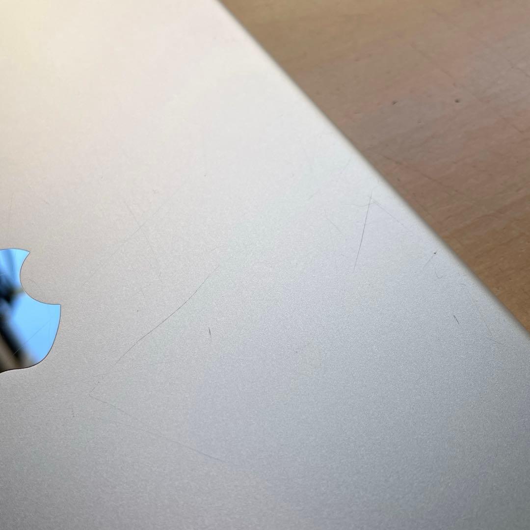 iPad 第6世代　A1893　Wi-Fiモデル　シルバー　32GB #1