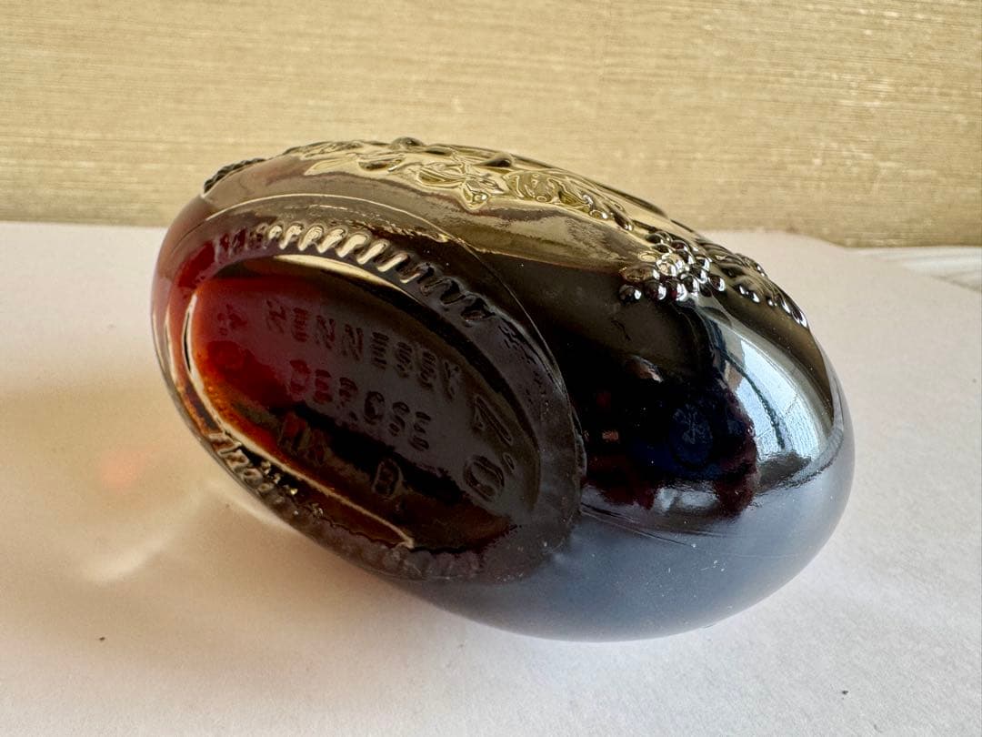 Hennessy XO コニャック 金キャップ箱入り 700ml