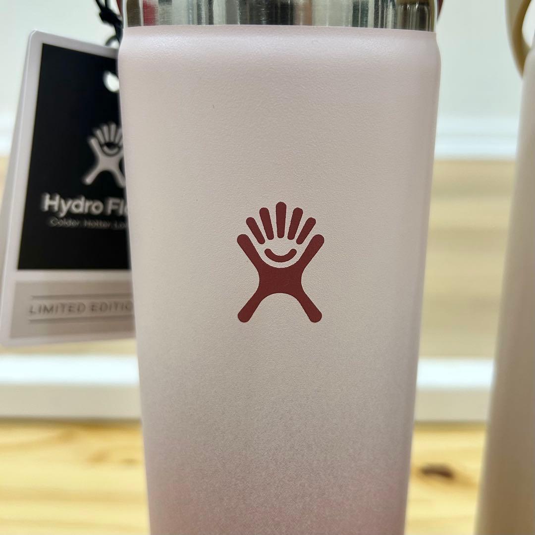 値下げ！【日本未販売】ハイドロフラスク　オンブレコレクションベリー