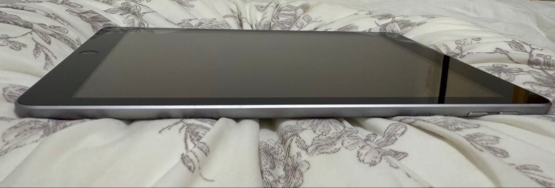iPad 第6世代 美品 バッテリー　97%