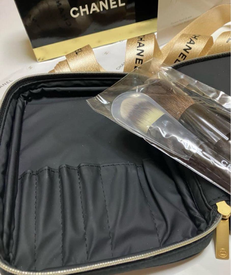 新品 CHANEL レ ミニ ドゥ シャネル ミニブラシセット 化粧ポーチ 黒