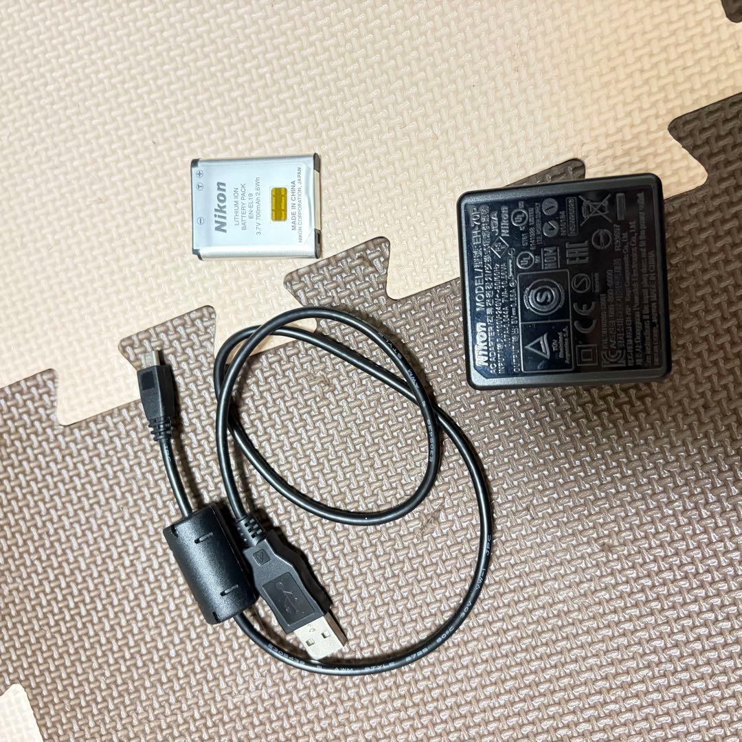 Nikon COOLPIX S3700 デジタルカメラ