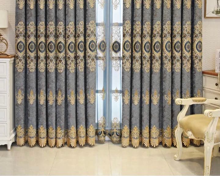 4）106番-刺繍入れ高級カーテン 紺色