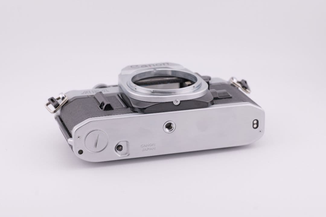 フィルムカメラ Canon AE-1 + NewFD 50mm F2