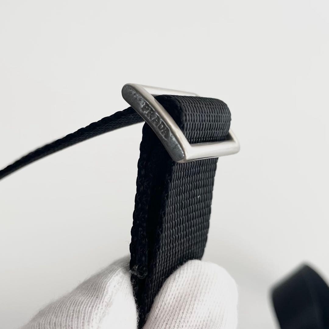 【訳あり極美品】PRADA プラダ ショルダーバッグ サコッシュ ナイロン 黒