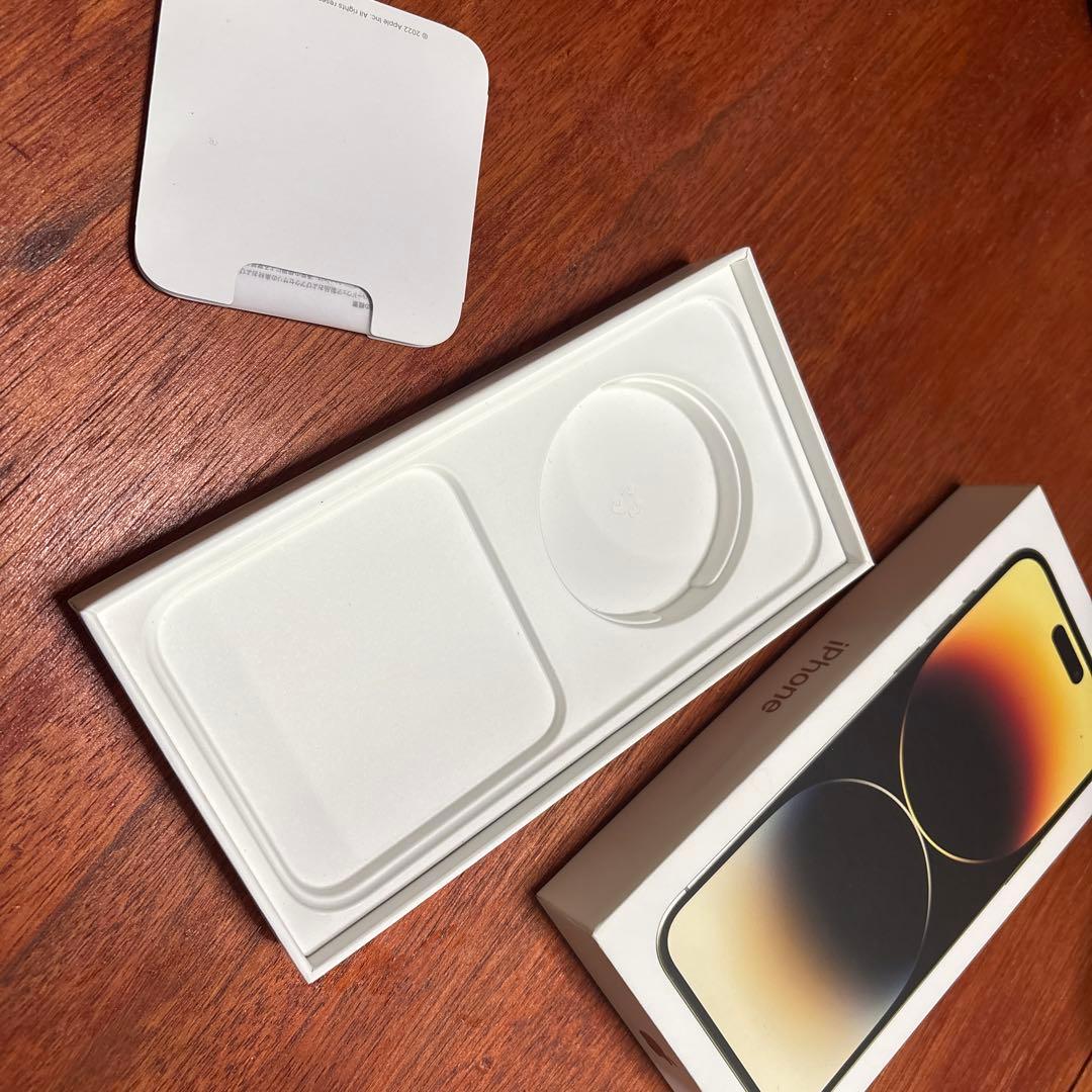 iPhone14 proMax SIMフリー