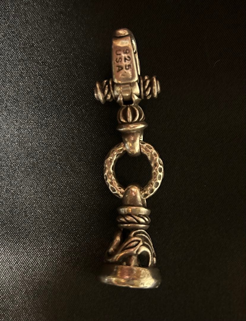 レナード・カムホート　クレーンベル　キングベイビー　ペンダントトップ　2個セット