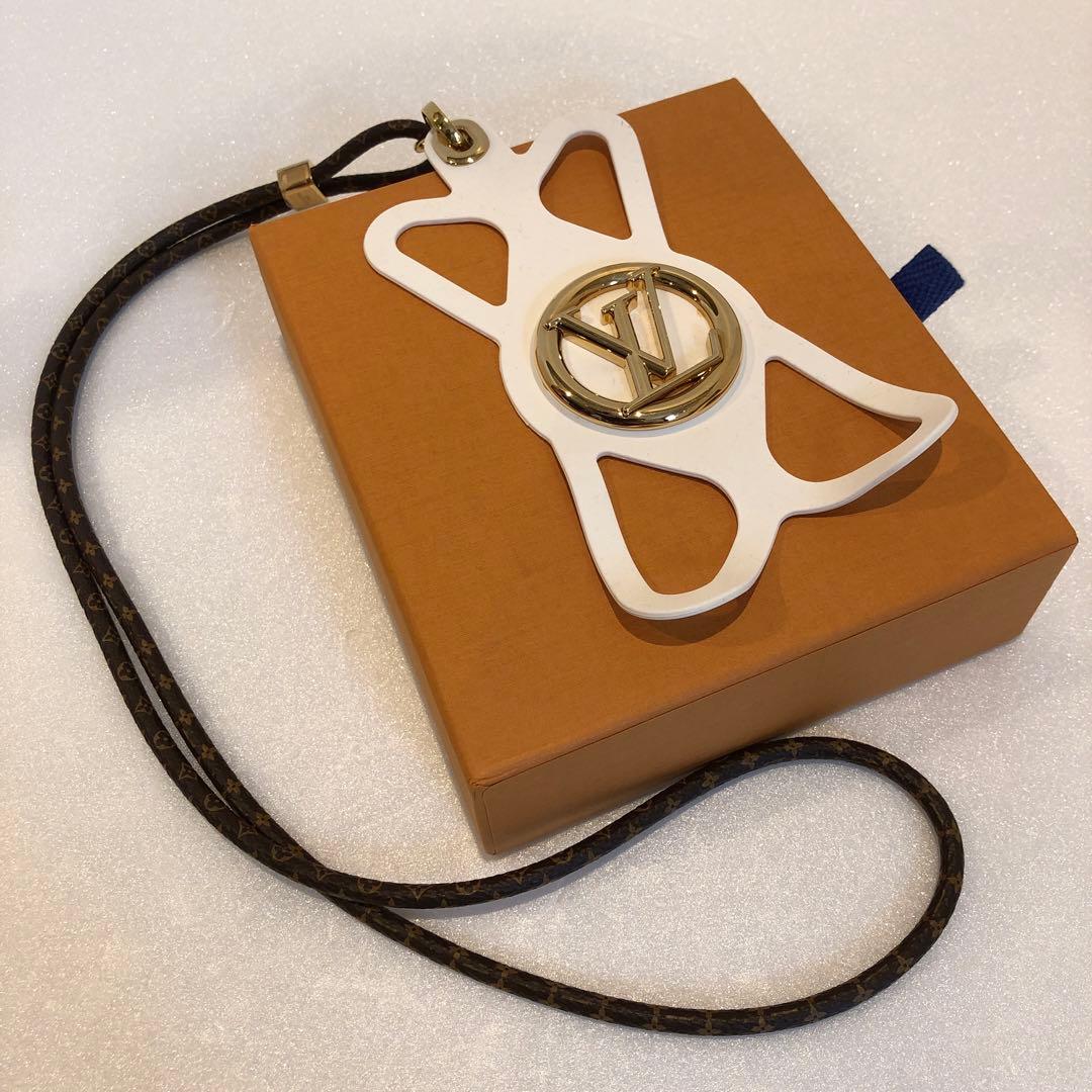 ルイヴィトン　LVサークル ネックストラップ付き スマートフォンホルダー