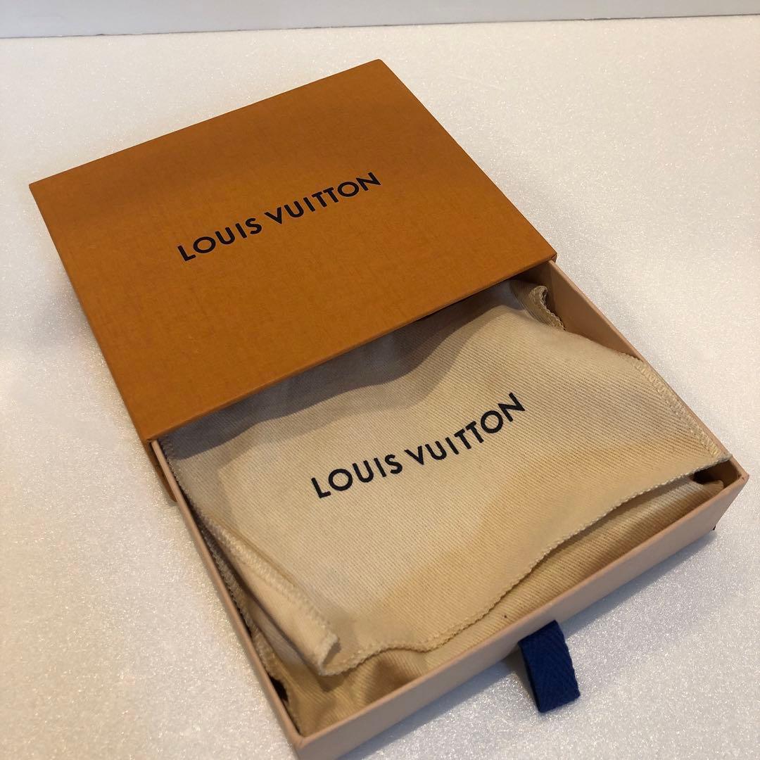 ルイヴィトン　LVサークル ネックストラップ付き スマートフォンホルダー