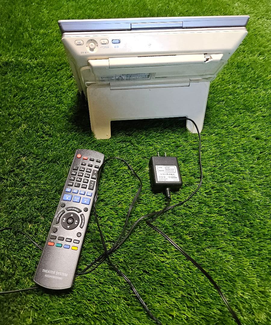 Panasonic DMP-BV200 ポータブルブルーレイ＆DVDプレーヤー