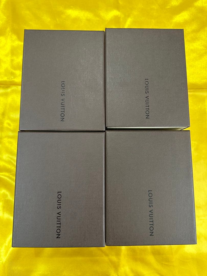 新品未使用　ルイヴィトン　非売品　スノードーム　VIP顧客限定　4点セット