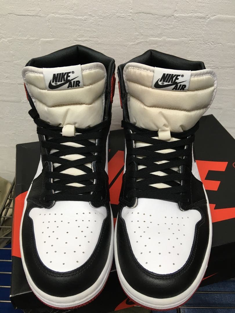 ナイキ エアジョーダン1レトロOG SatinBlackToe US12