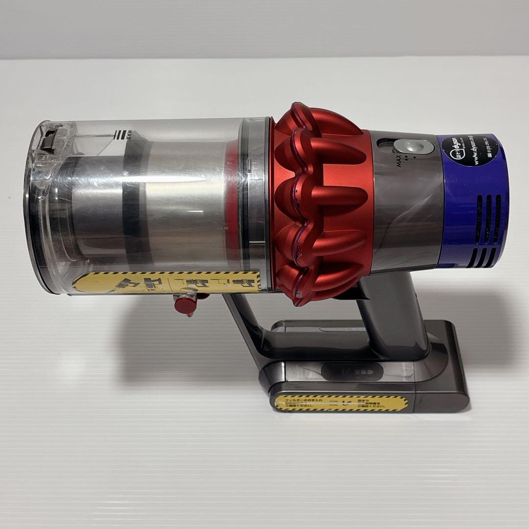 Dyson cyclone v10 fluffy+ コードレス掃除機 SV12