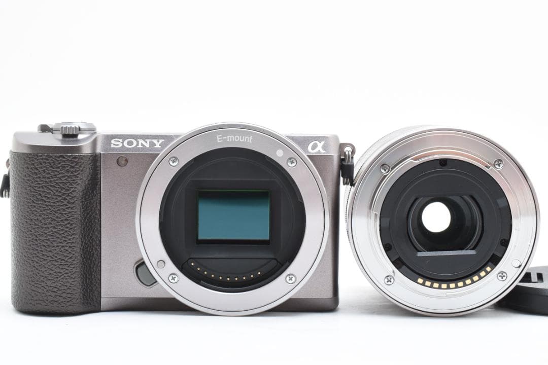 ■ショット数648回■美品■SONY α5100 +18-55レンズキット