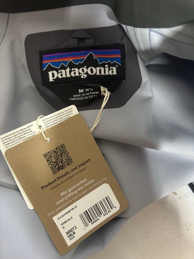 2425 新品　パタゴニア　女性サイズ　Mサイズタグ付送料込み