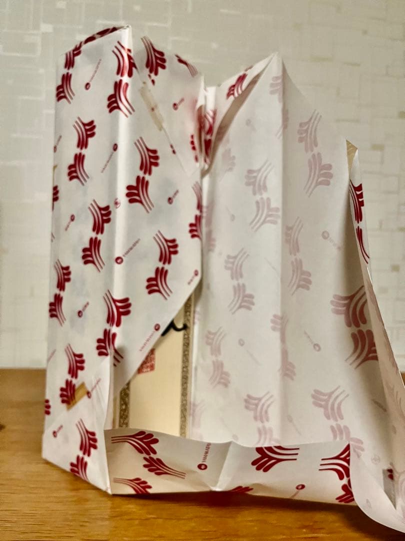 森伊蔵 焼酎 伝統的な和風デザイン