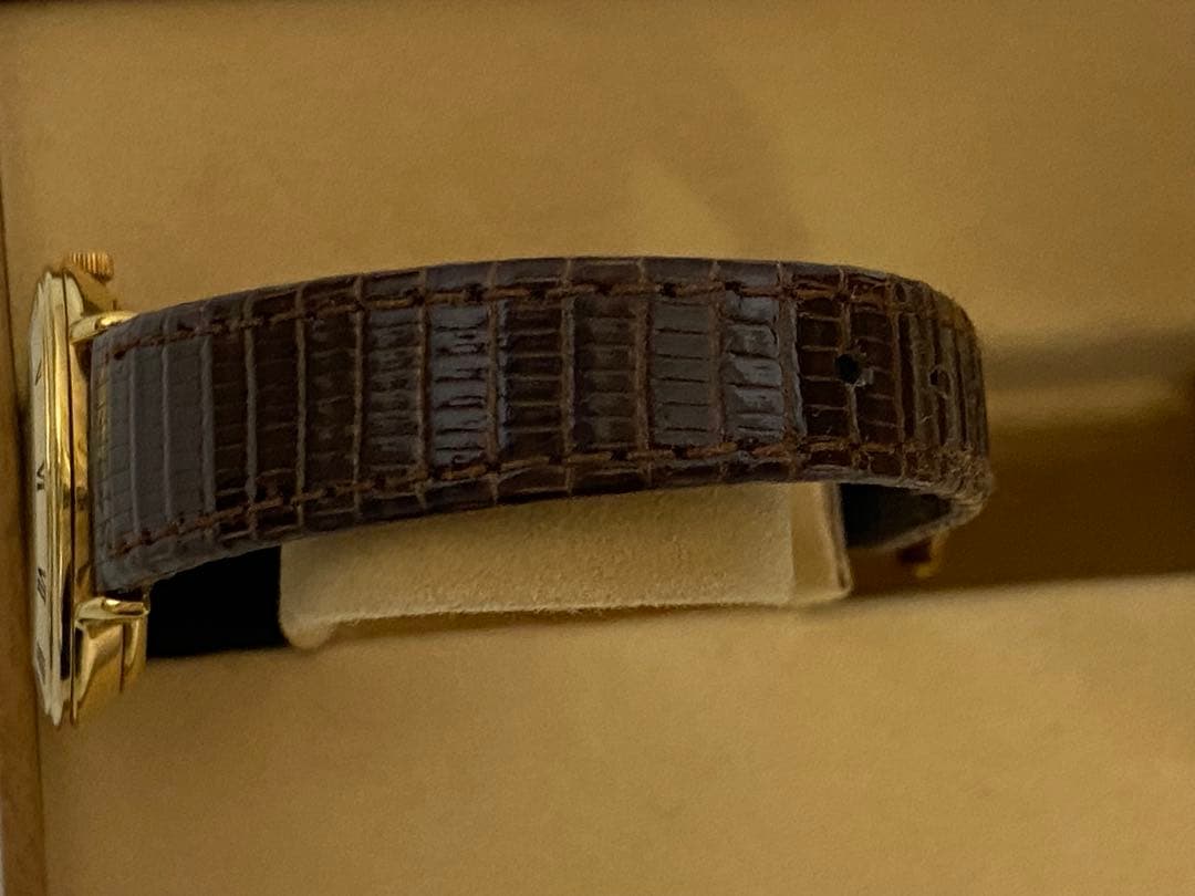 電池交換済み　GUCCI　グッチ　3000L　クオーツ　レディース時計