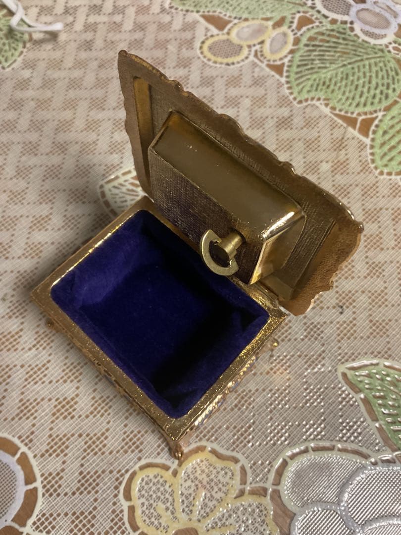 宝石箱　オルゴール　　愛のオルゴール　日本製