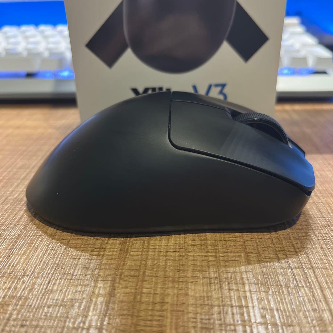 pulsar Xlite V3 Size1 ゲーミングマウス