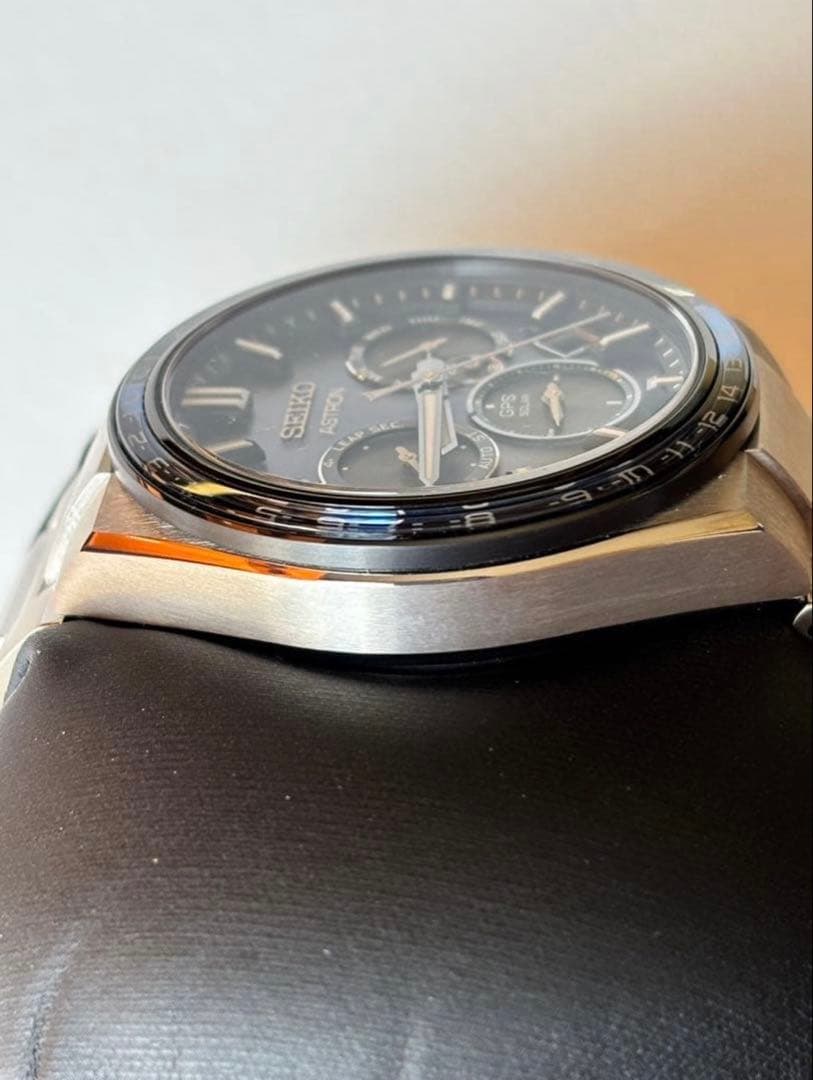 【美品】SEIKO ASTRON GPS 腕時計 チタン製 SBXC109